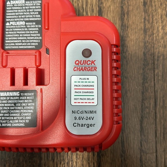 Quick Plug In Pack Charger NiCd/NiMH 9.6V-24V Charger - Picture 2 of 5